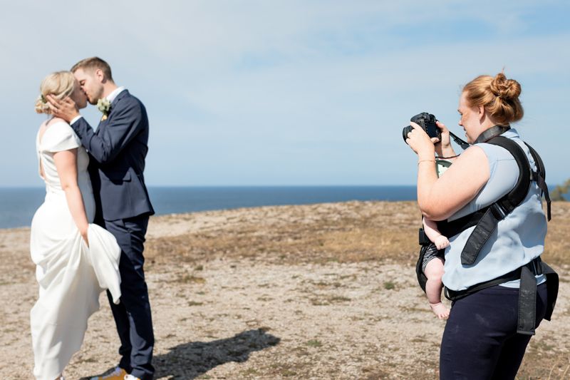 bröllopsporträtt vid högklint gotland
