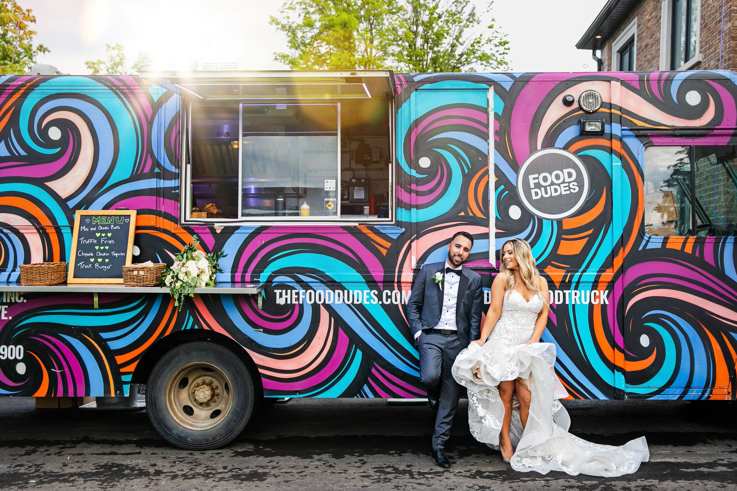 Cute and quirky little wedding in Schomberg and Arlington Estate by photographer Shawn Van Daele