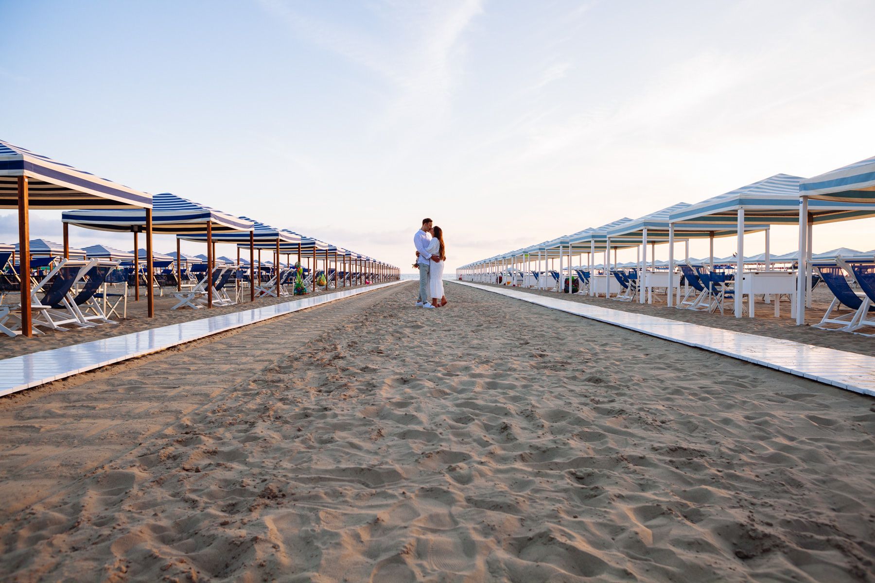 romantic elopement photography on the coast of Tuscany