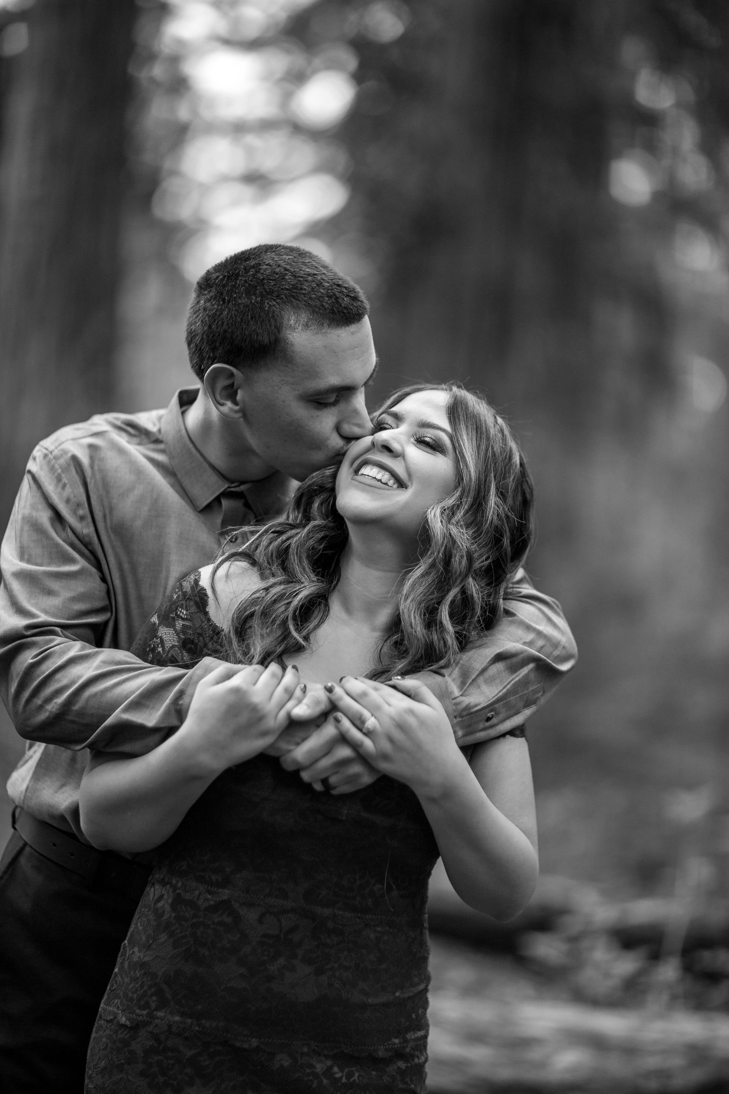 rebecca skidgel photography uc davis arboretum five reason should engagement shoot session couple love romantic fun kiss