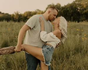 Top 5 Favorite Poses for Couples Pictures