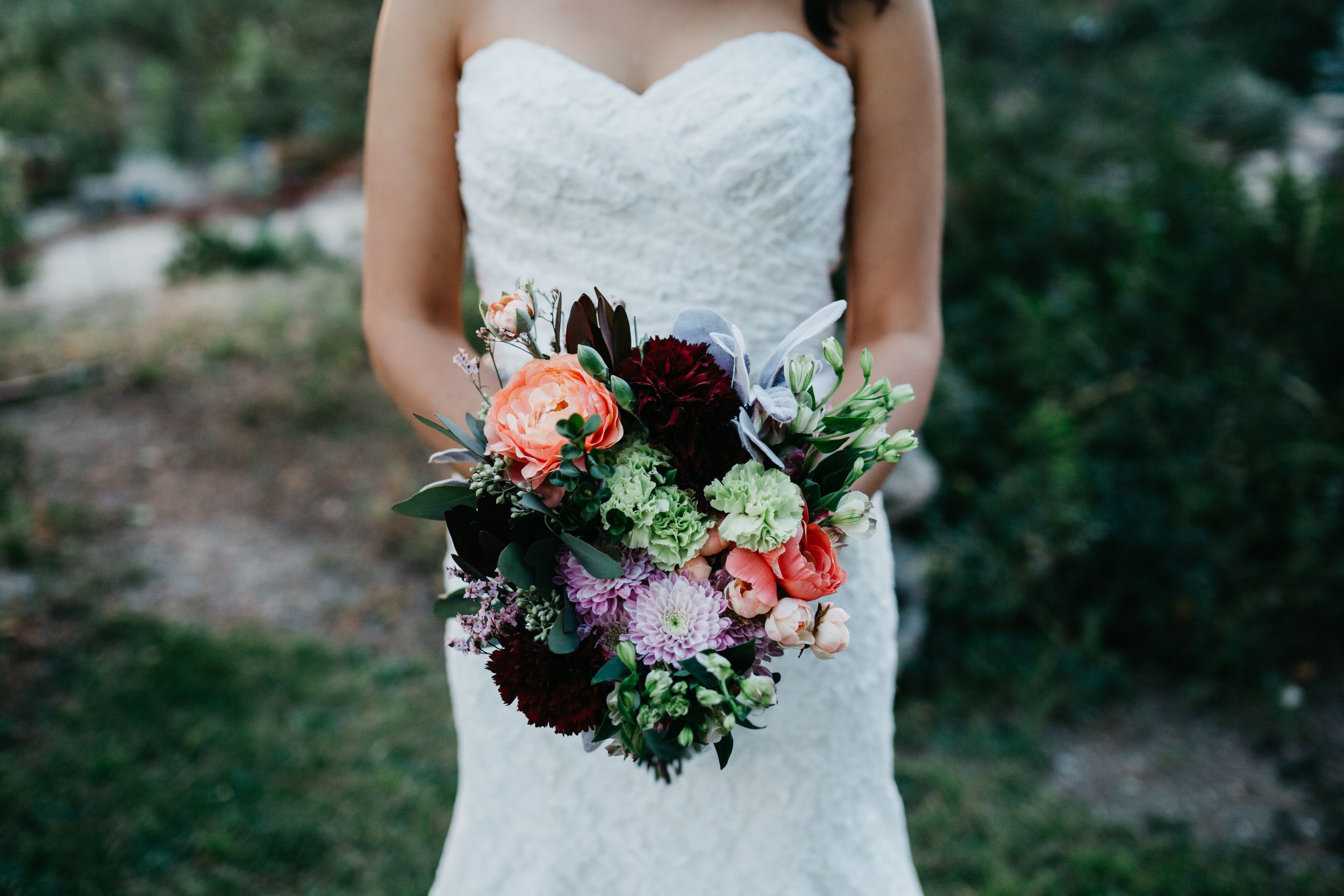 Unique wedding bouquet, summer bouquet ideas, Colorado wedding ideas, Colorado wedding photographer, co classic wedding