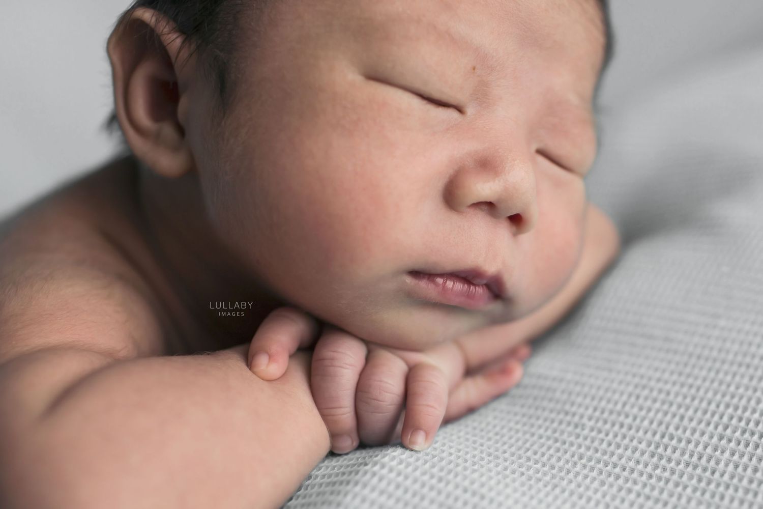 Hong Kong newborn photographer