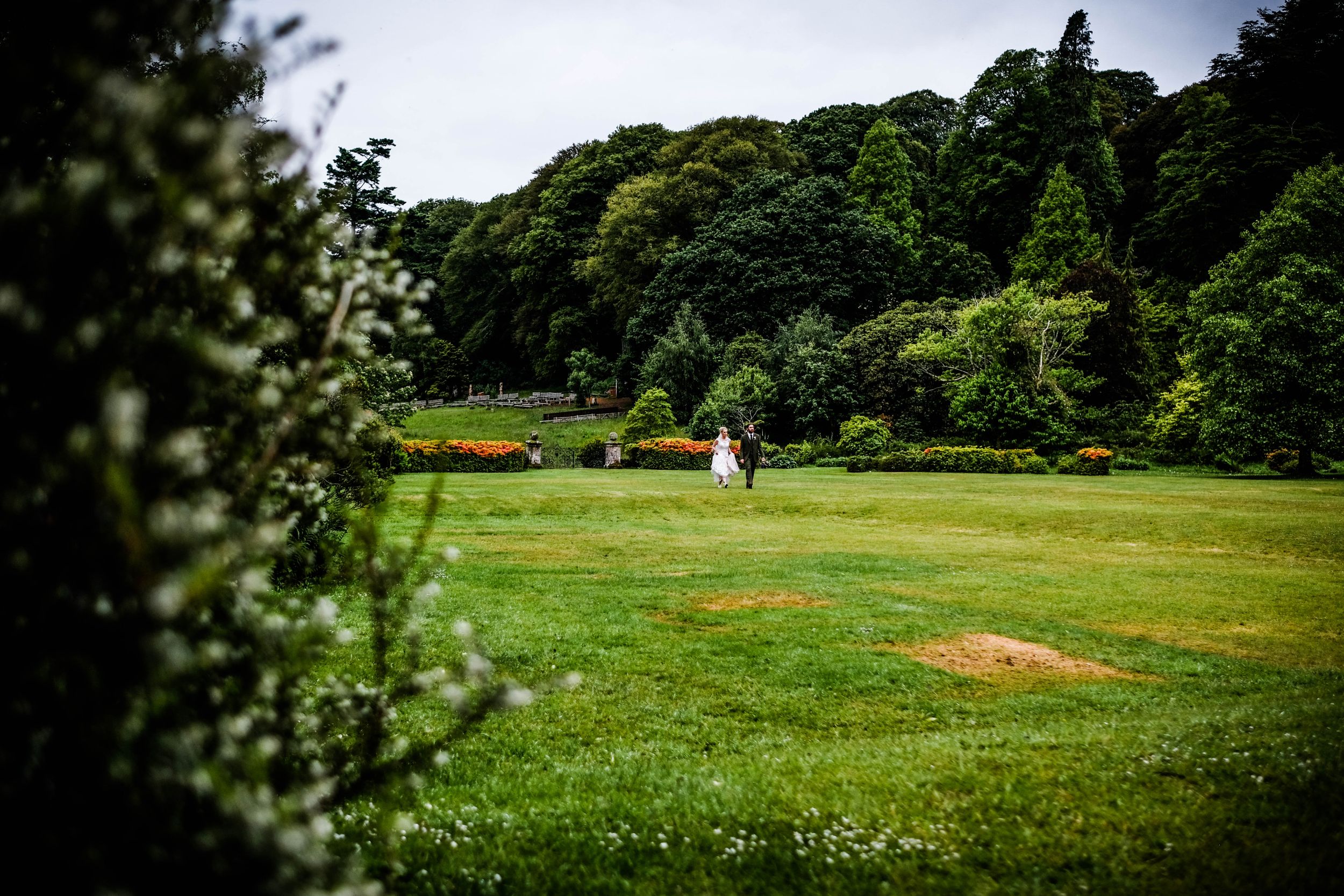 Chelsea Cannar Photography - Lake district wedding photographer, natural and relaxed coverage - Muncaster Castle Wedding