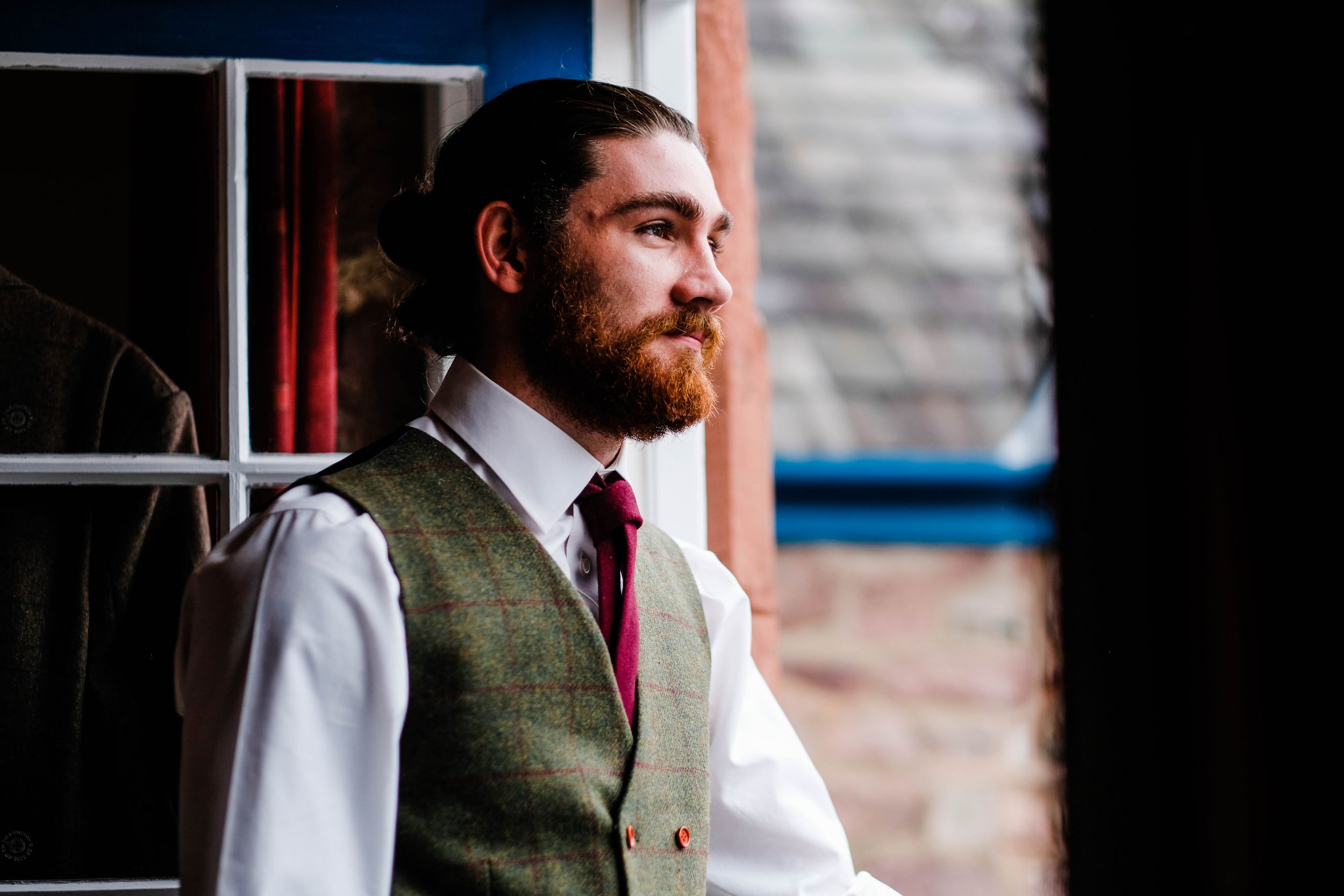 Chelsea Cannar Photography - Lake district wedding photographer, natural and relaxed coverage - Muncaster Castle Wedding