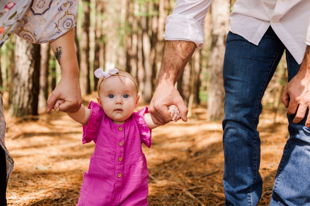Spring mini sessions at Doggettville Farm in Summerfield, NC with Brooke Grogan Photography.