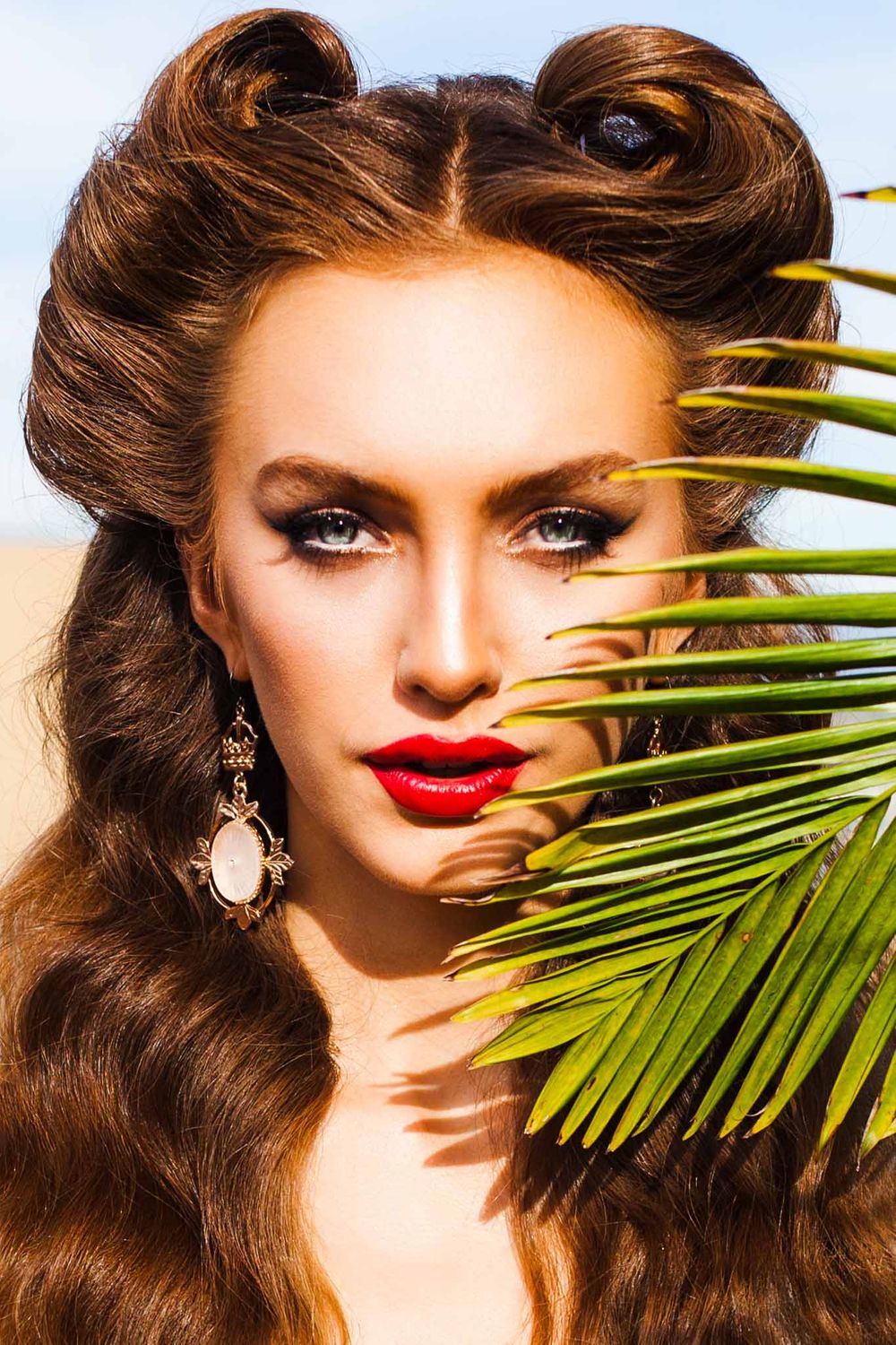 Model Crystal Van Commenee National A-List Magazine Editorial Los Angeles California Rockabilly red lipstick Jewelry