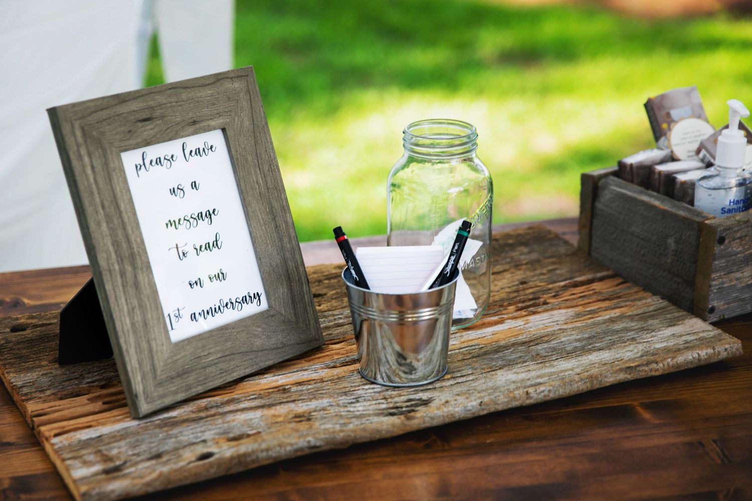 Charming rustic backyard wedding in Mount Brydges Ontario by London photographer Shawn Van Daele
