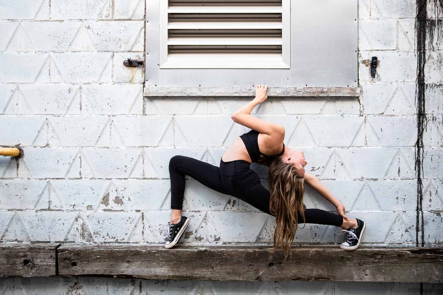Dancer posing on wall, Dancer, dance pose, Dance by aKaiserPhoto, Dance Photographer