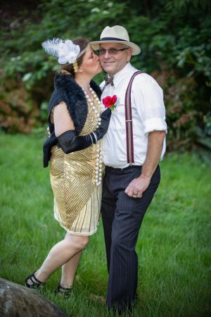 couple dresses in 1920's costume