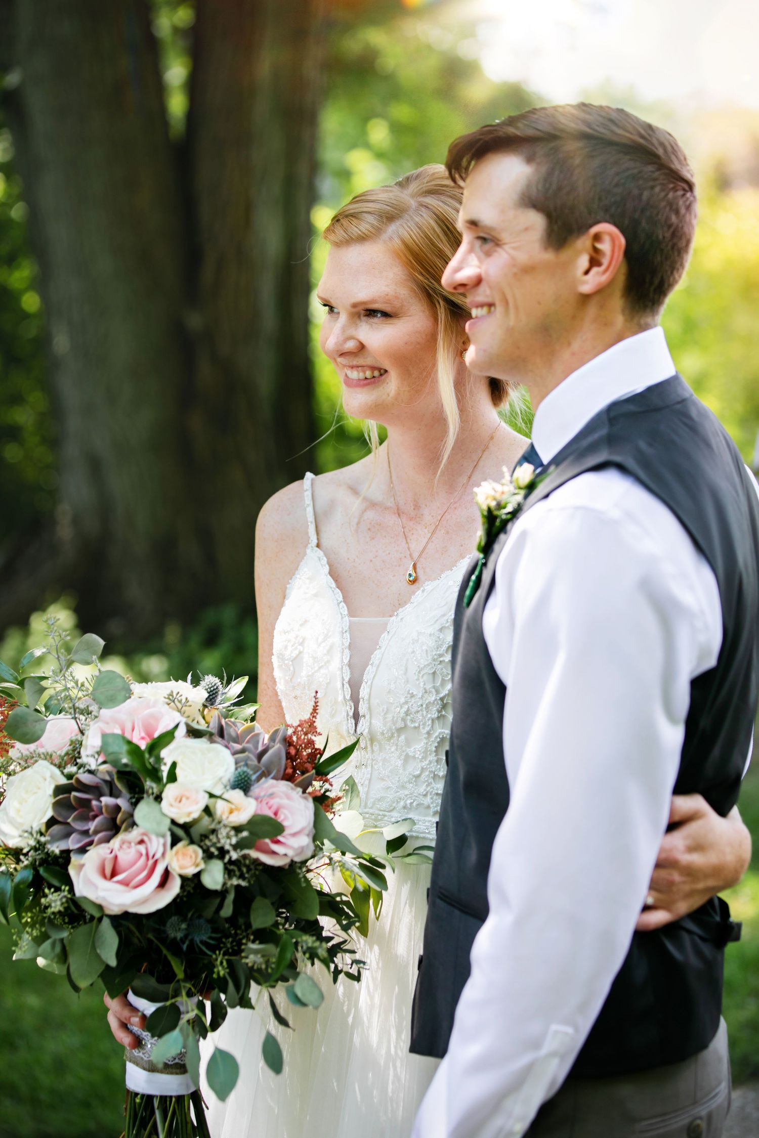 Charming rustic backyard wedding in Mount Brydges Ontario by London photographer Shawn Van Daele