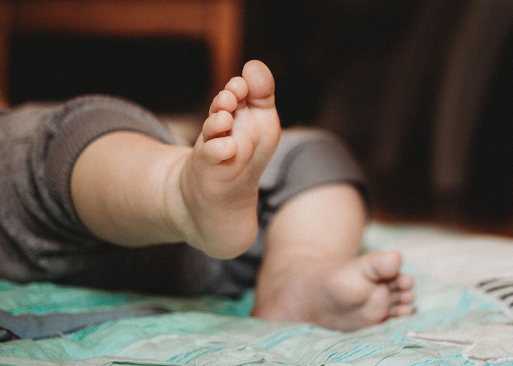Baby toes Newborn Session Seattle