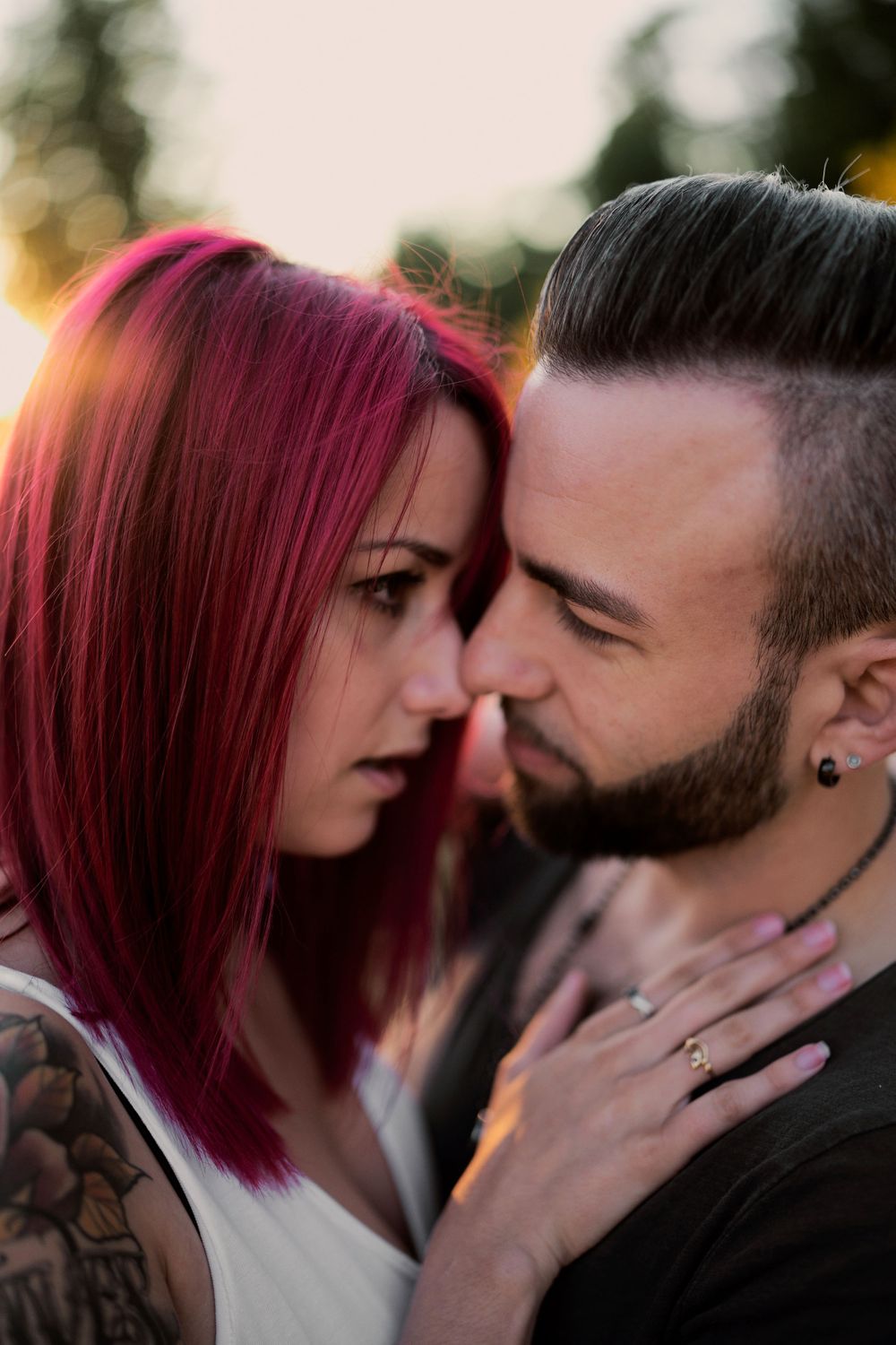 sur cette photo d'une seance couple on peut ressentir la tension sexuelle entre les deux protagonistes