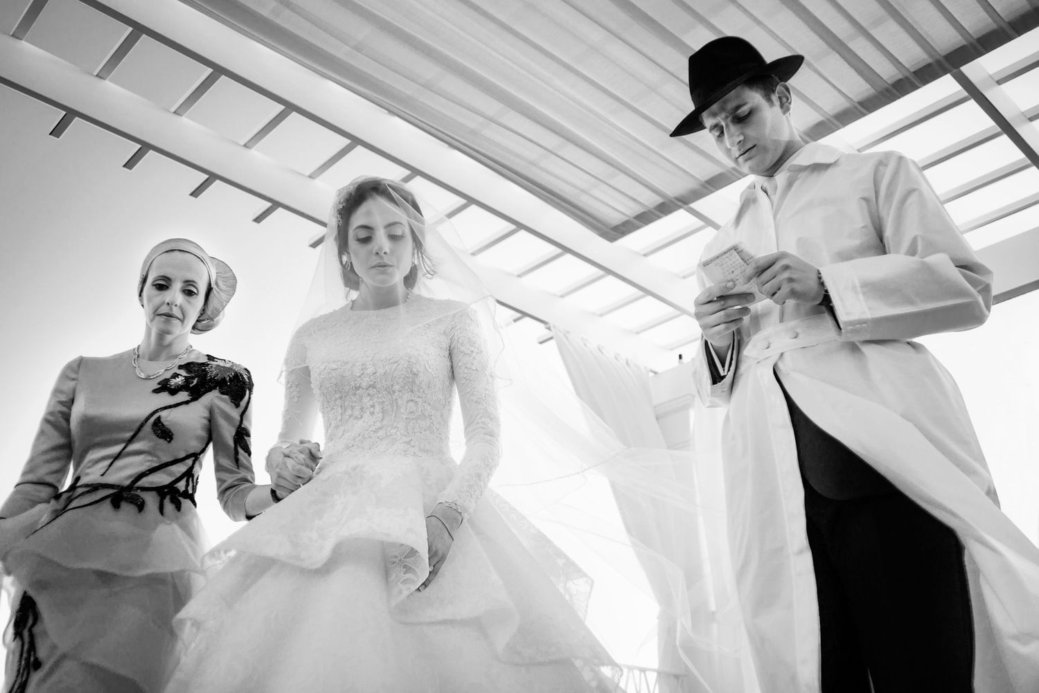 Ashkenazi weddig Chuppah Ceremony at Marina Del Rey jewish wedding photographer by benjamin kohen