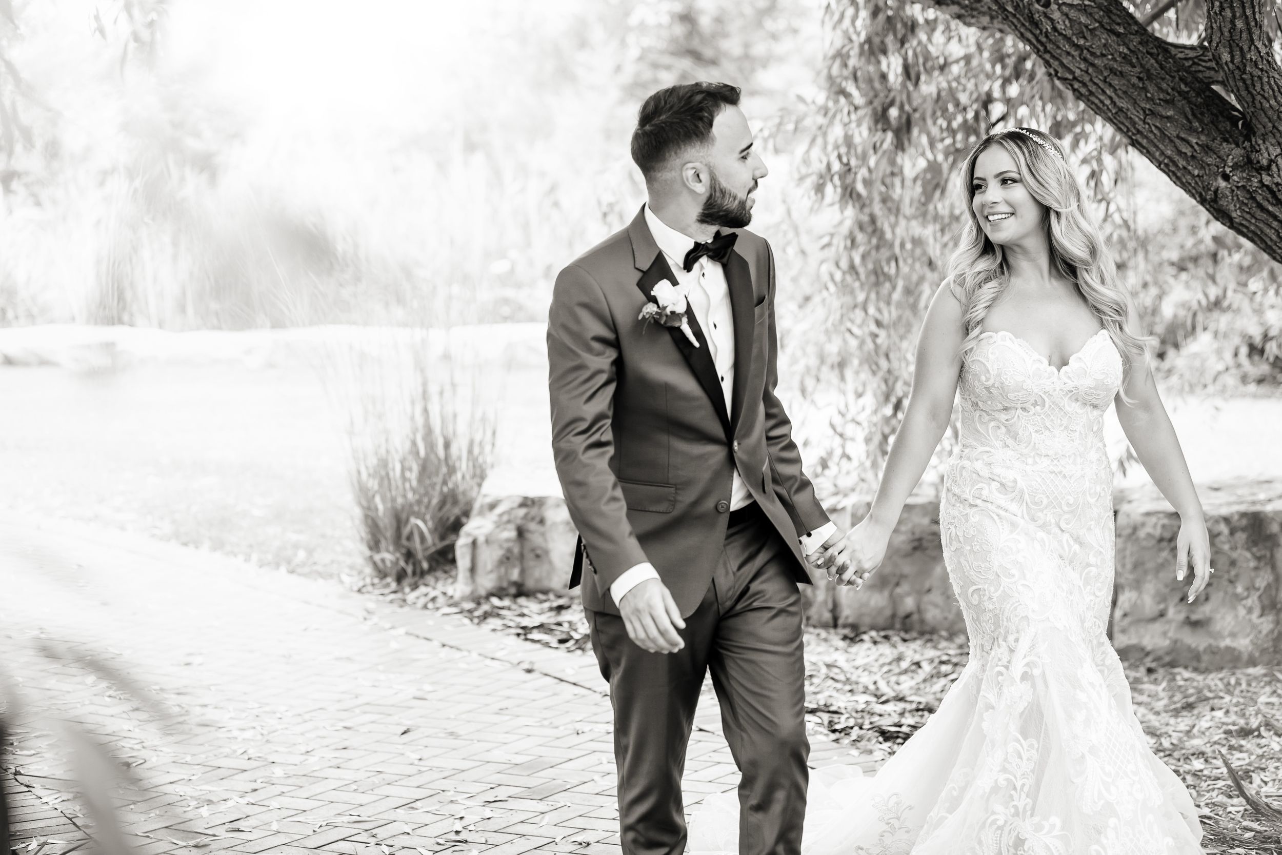 Cute and quirky little wedding in Schomberg and Arlington Estate by photographer Shawn Van Daele