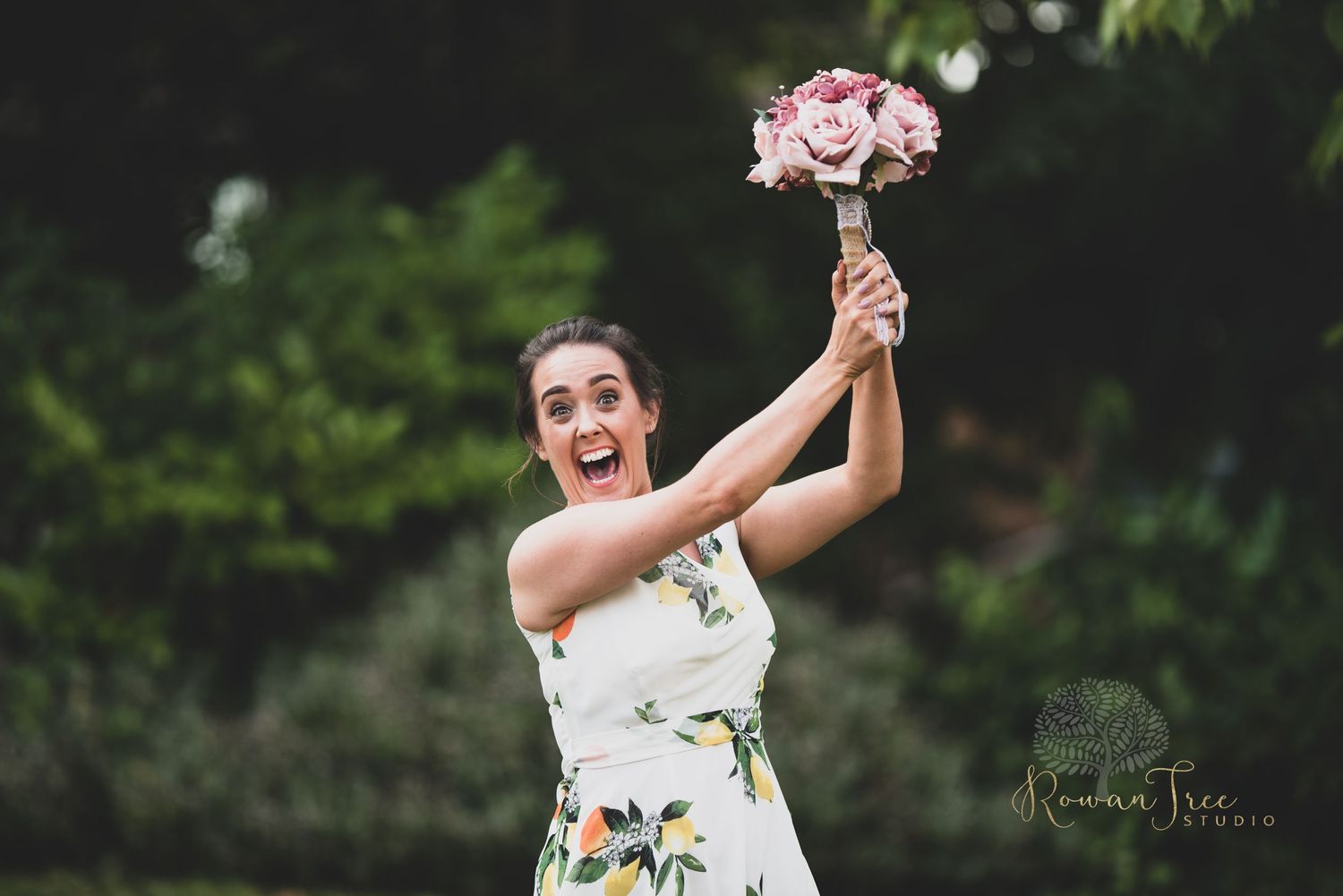 Wedding photographer Brittany France pink bouquet