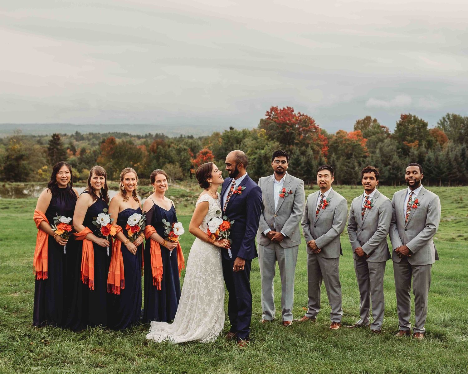 Professional wedding photo - bride and groom and wedding party