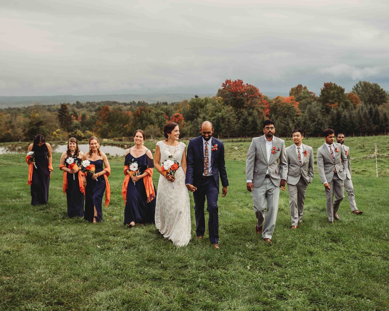 Professional wedding photo - bride and groom and wedding party