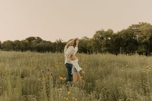 Top 5 Favorite Poses for Couples Pictures