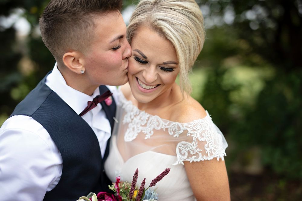 n2photography lawrence kansas best wedding engagement photographers