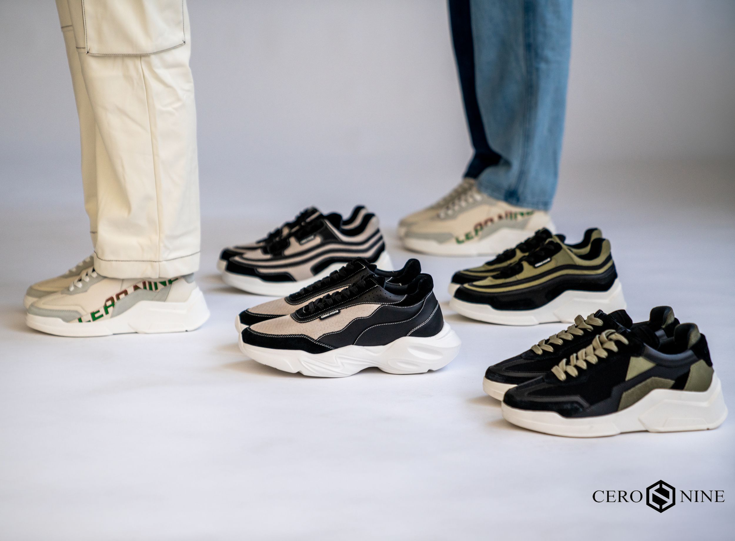royaums schoenen sneakershoot sneakers studioshoot profoto sony ar7III kamera express fashion fotografie ceronine