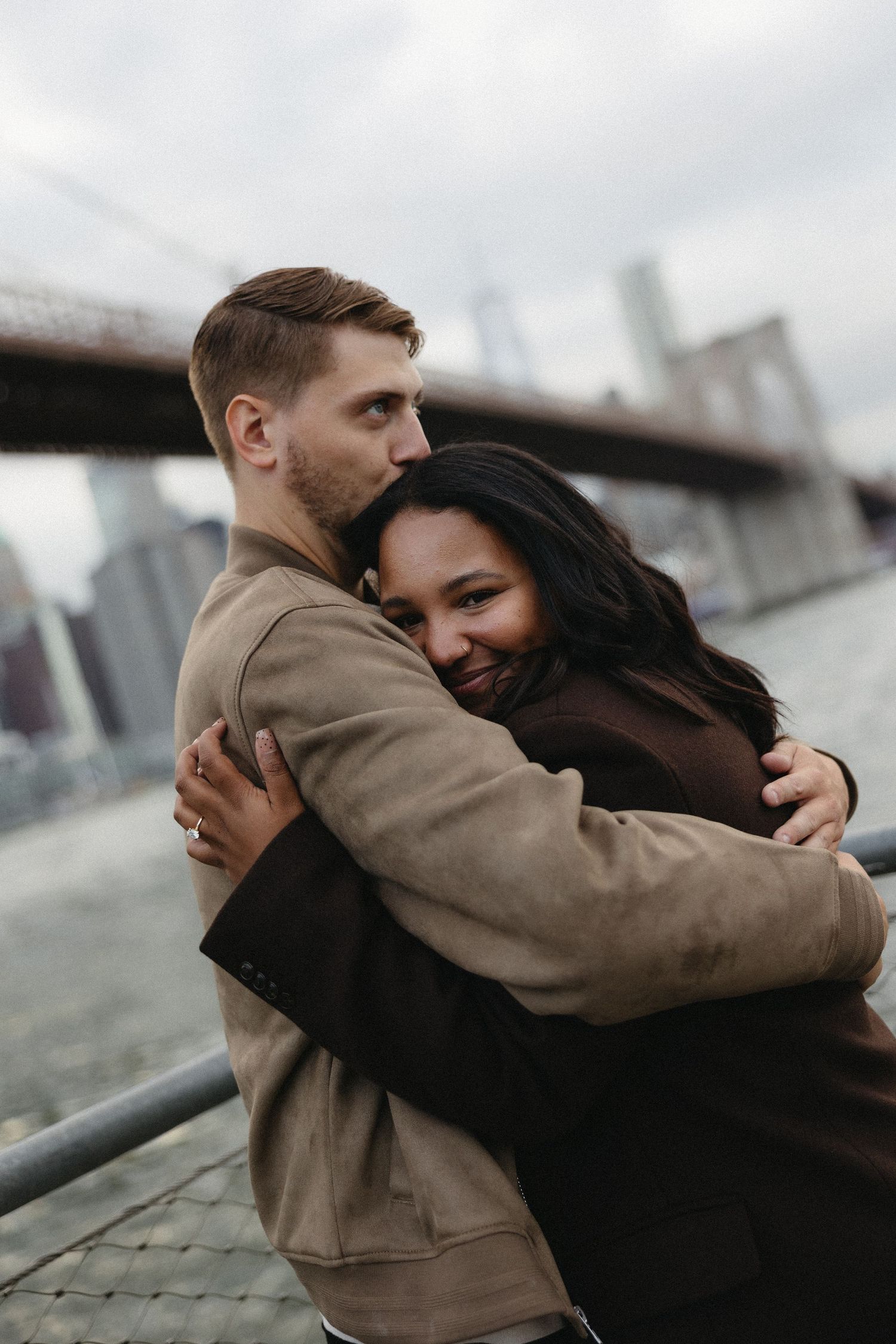 Romantic moment in New York, with Sean kissing Niki’s hand, capturing the timeless beauty of love — a perfect example of the genuine, heart