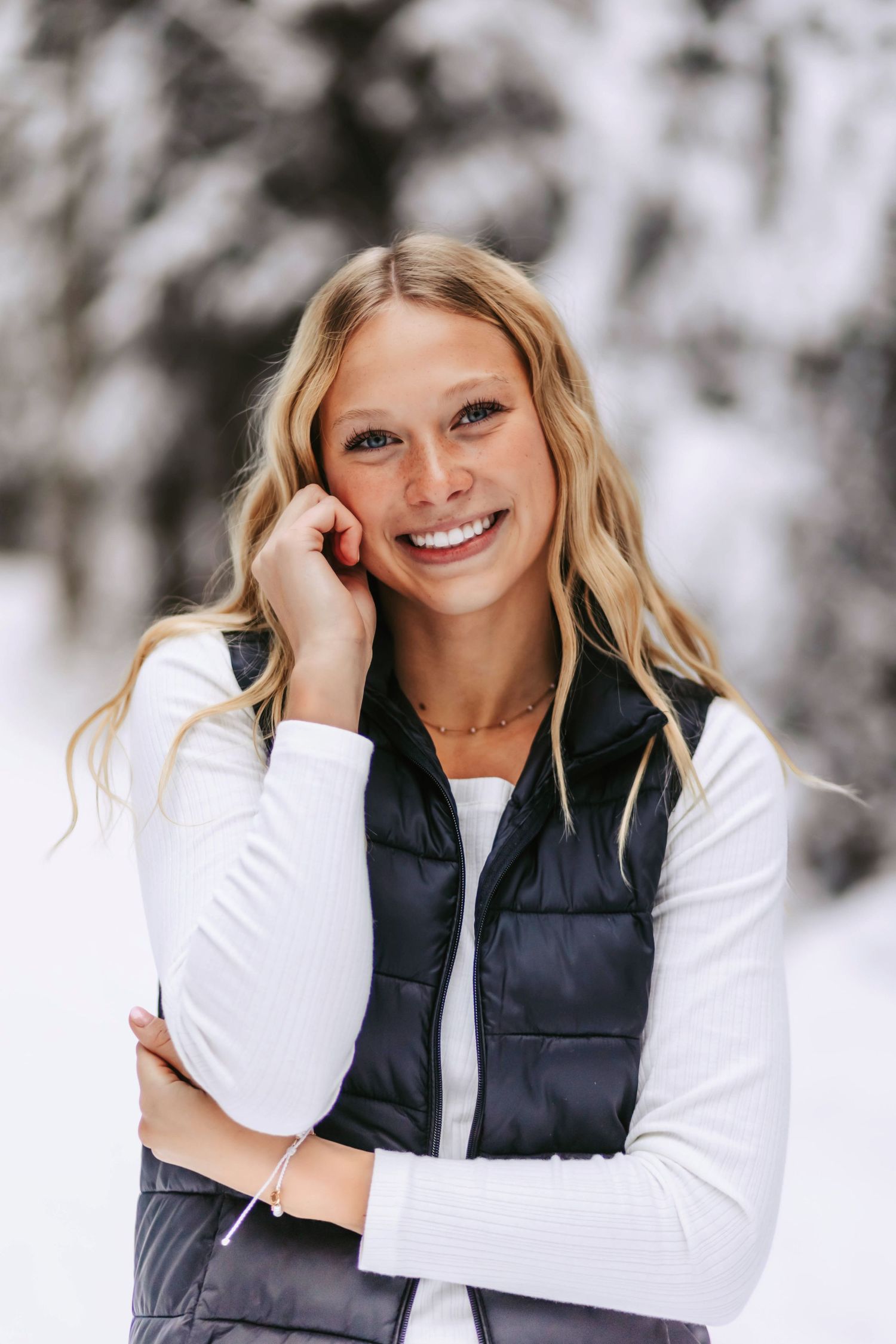 Outdoor winter senior girl portrait by Fairbanks Alaska Photographer Applegum Photography
