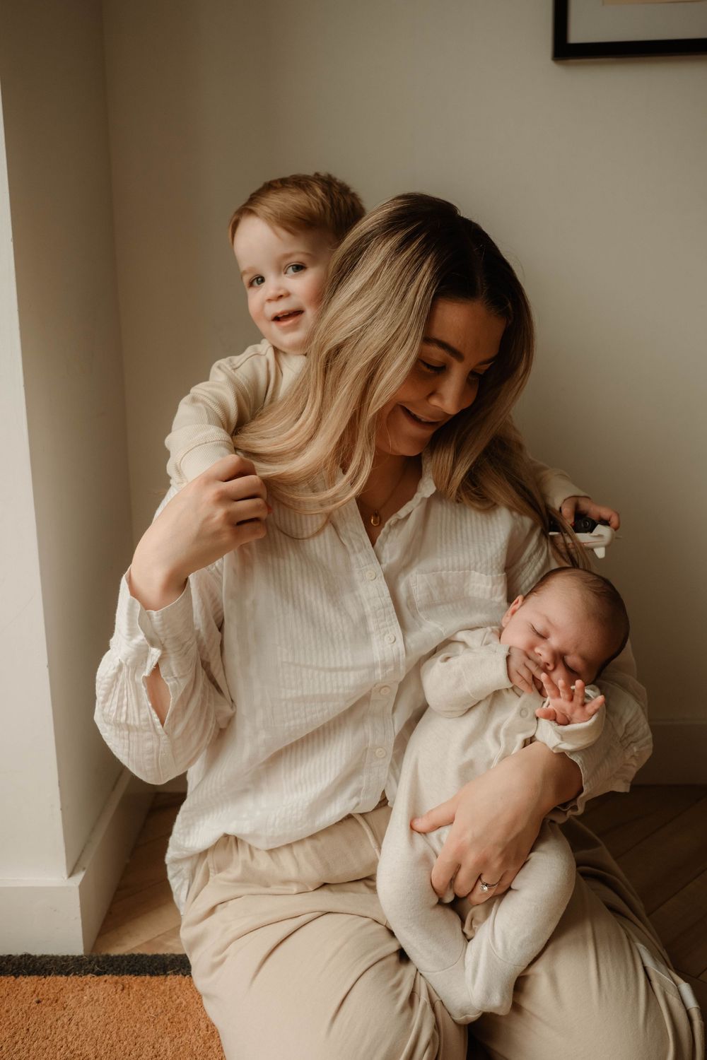 motherhood, in home newborn session, Manchester newborn photographer, natural photographer, Manchester newborn