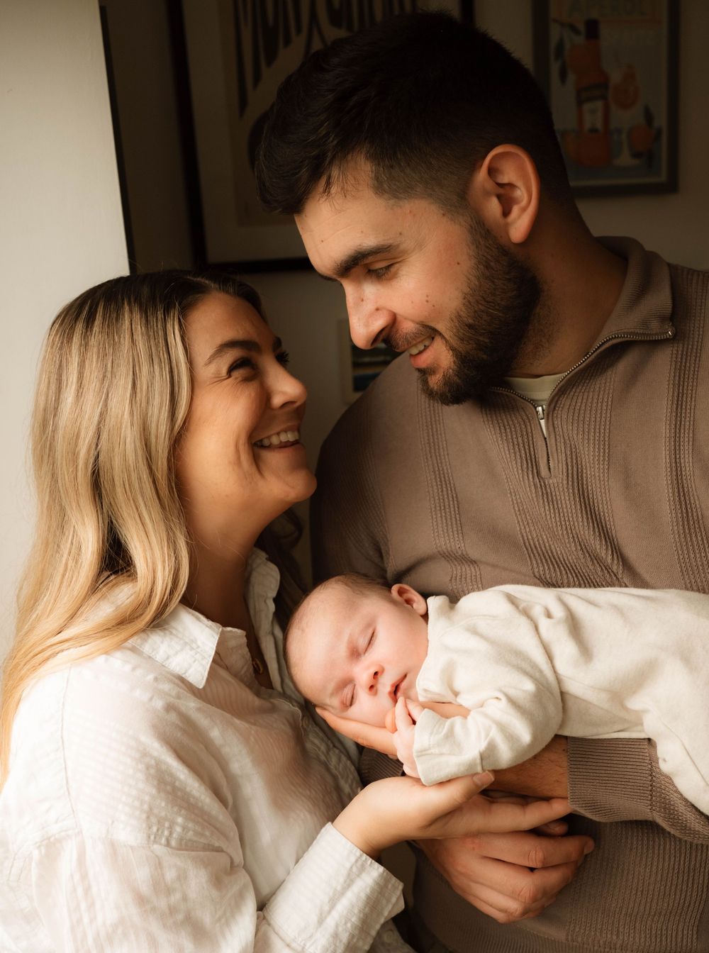 Maternity session, Manchester, Manchester motherhood, Manchester Wedding photographer, romantic storytelling, in home newborn Manchester