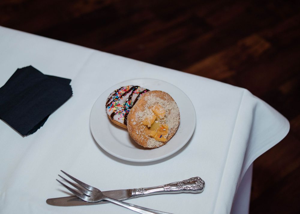 A photo of the wedding donuts