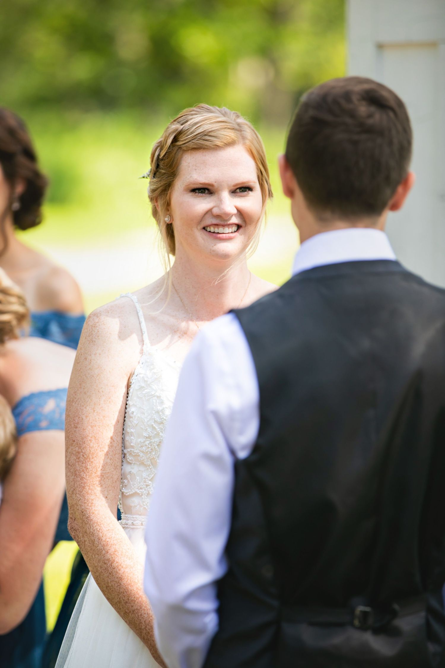 Charming rustic backyard wedding in Mount Brydges Ontario by London photographer Shawn Van Daele