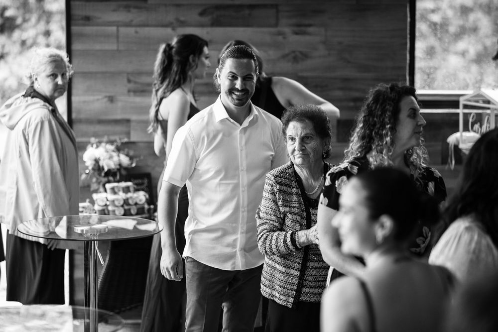 Cute and quirky little wedding in Schomberg and Arlington Estate by photographer Shawn Van Daele