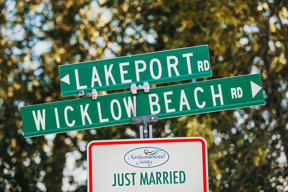 Rustic Farmhouse Backyard Wedding Photos by London Ontario Photographer Shawn Van Daele