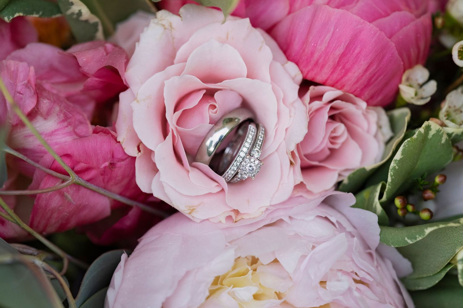 Canon RF 85mm F2.0 Wedding Ring Details