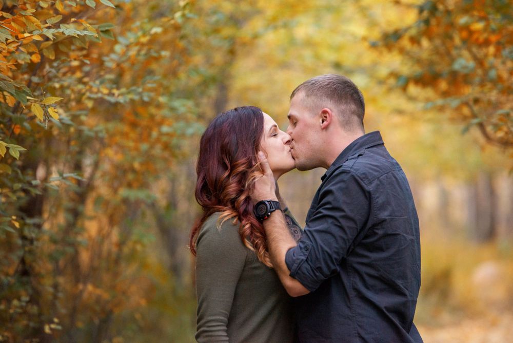 Couple kissing in Colorado Springs,CO