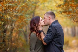 Couple kissing in Colorado Springs,CO