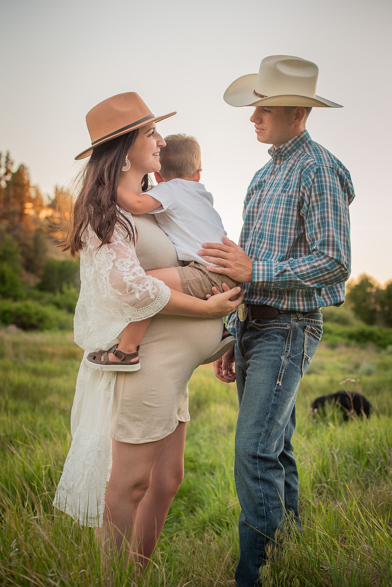 Central Oregon Photographer Central Oregon Family Portraits, Family Portraits Redmond Oregon, Bend Oregon, Family Photos