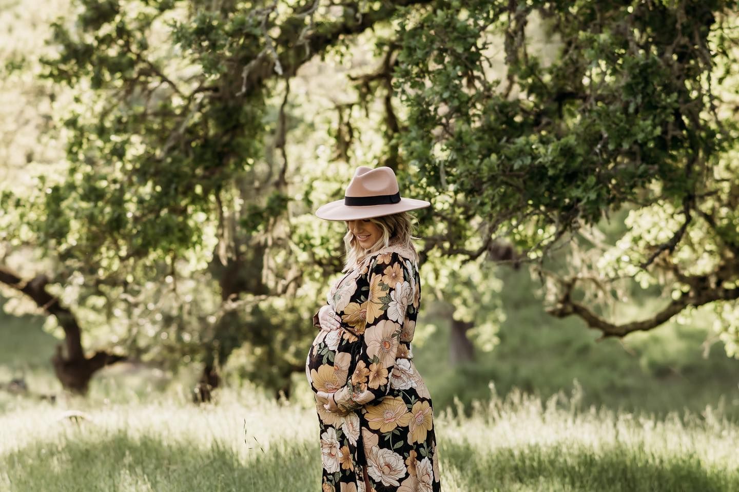 Sonoma County Spring photography session dos and don'ts, how to dress, accessorize, and what to know!