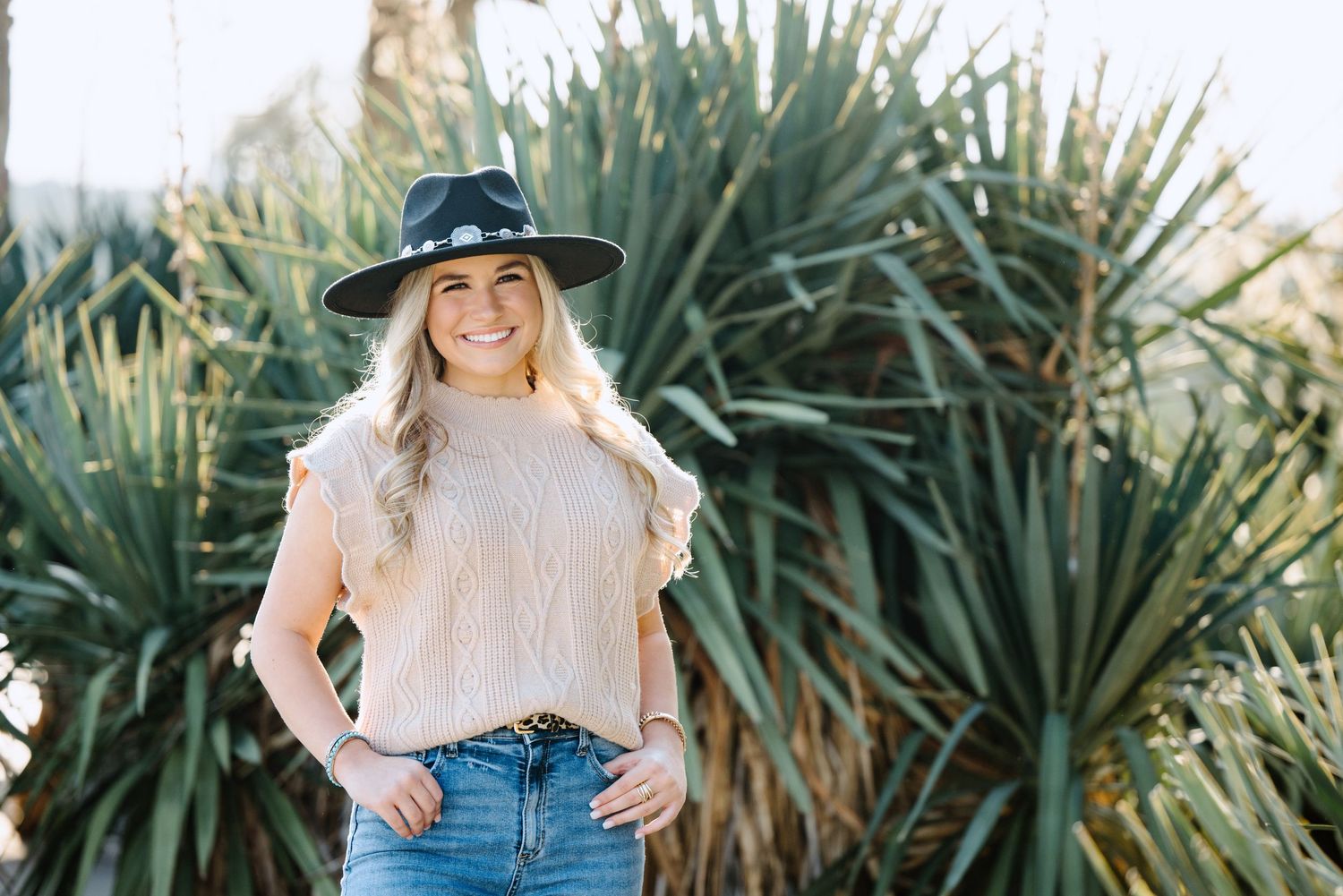 senior portraits- fun senior poses- senior outfit- fall photo session- senior pictures- El Cerrito Lodge
