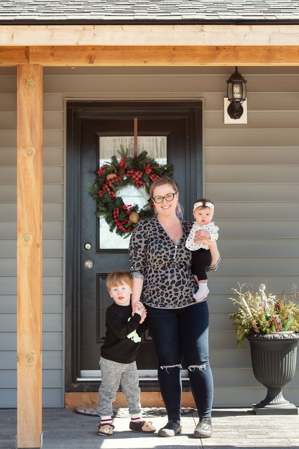 Kawartha Lakes front porch photography sessions Crystal Whitehead Photography