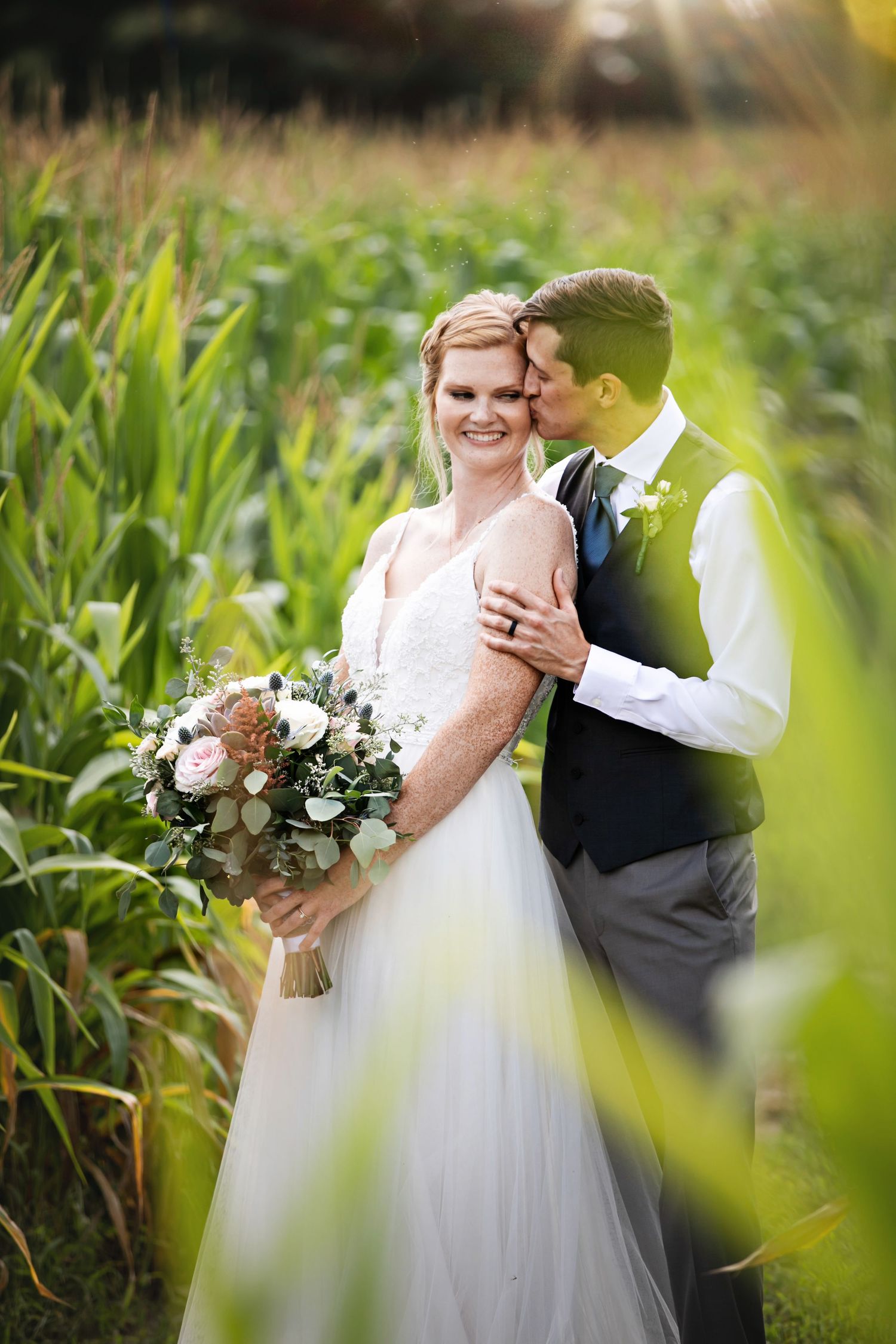 Charming rustic backyard wedding in Mount Brydges Ontario by London photographer Shawn Van Daele