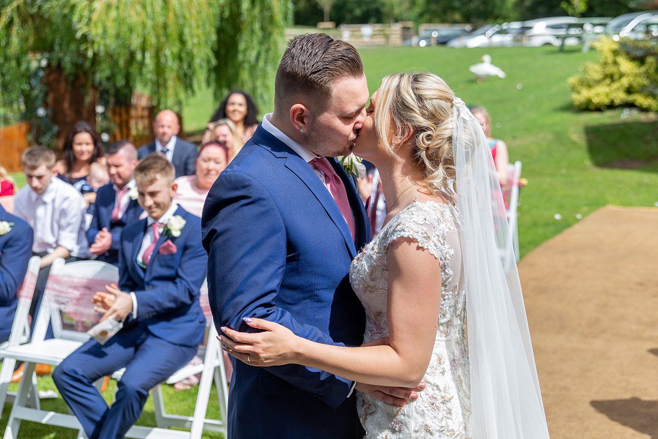 Grendon Lakes Wedding Ceremony