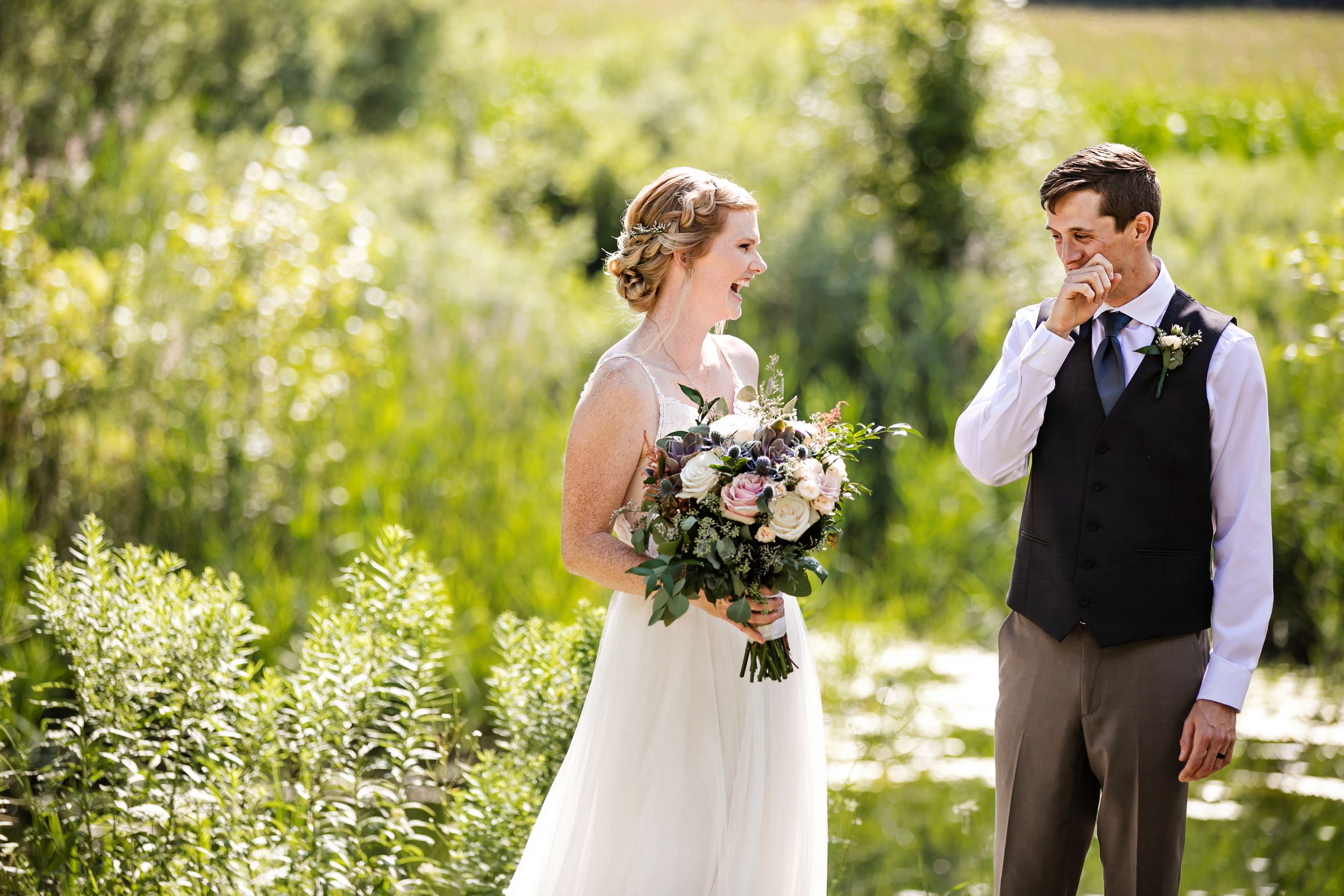 Charming rustic backyard wedding in Mount Brydges Ontario by London photographer Shawn Van Daele