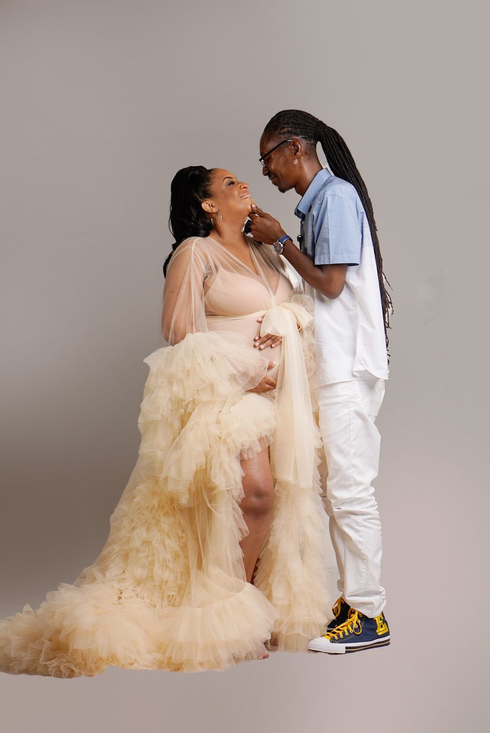 maternity in studio session + maternity photography ideas + gray manor families