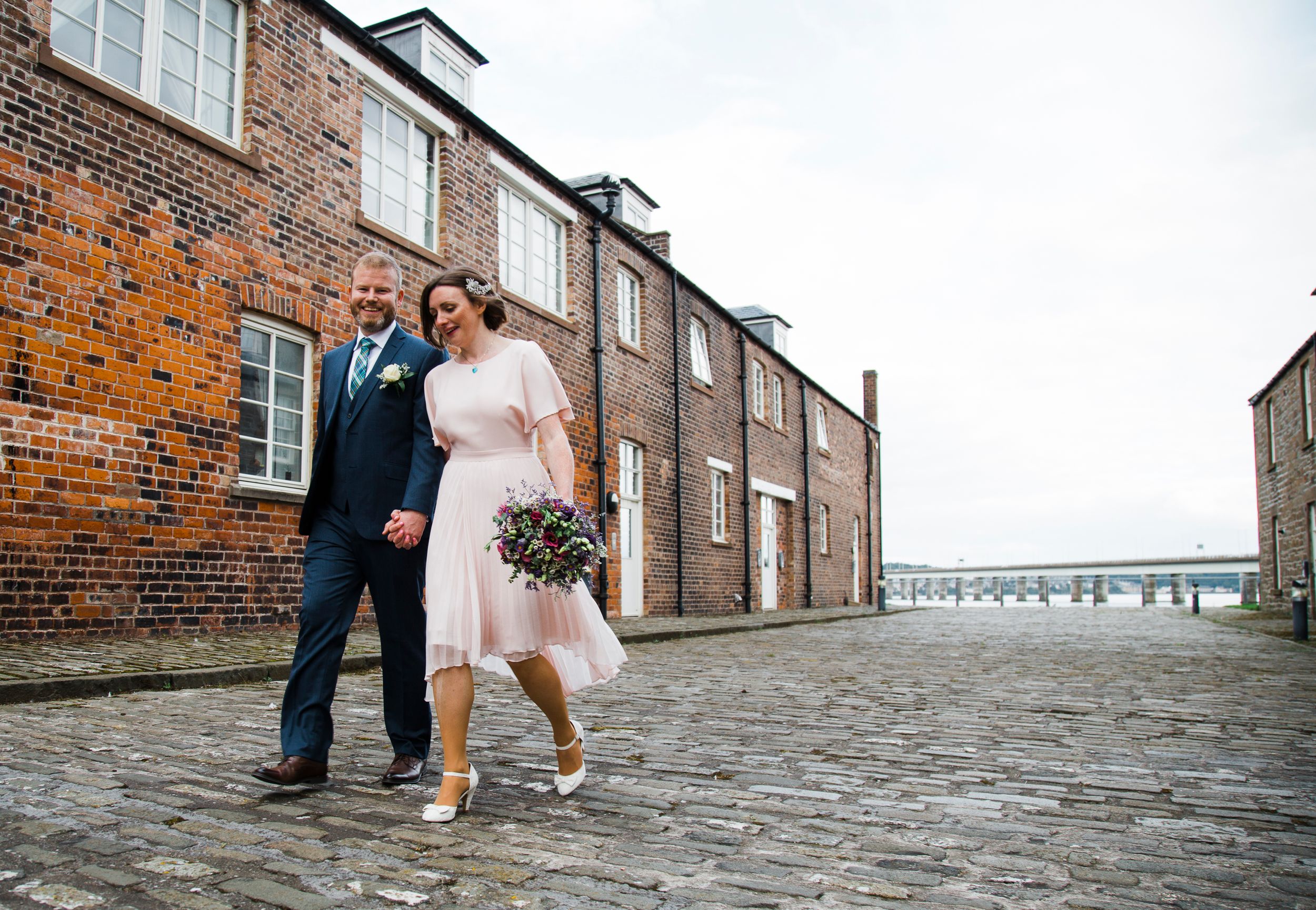 Small wedding photographer dundee city quay registrar