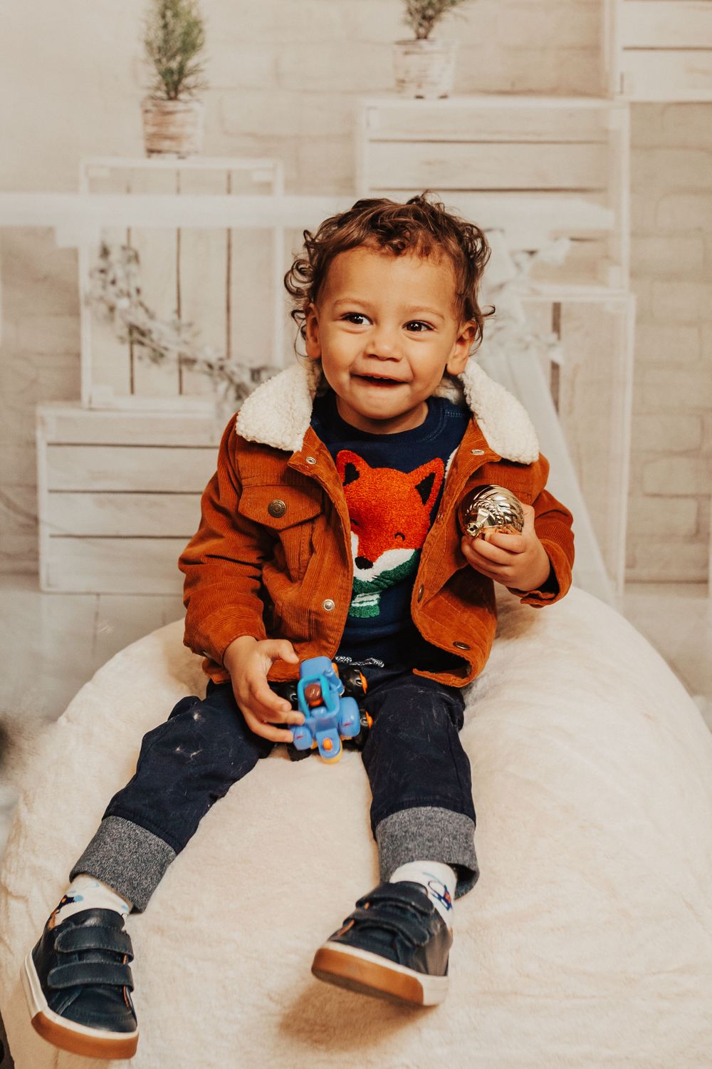 portrait holiday Christmas bound and branch buffalo photography