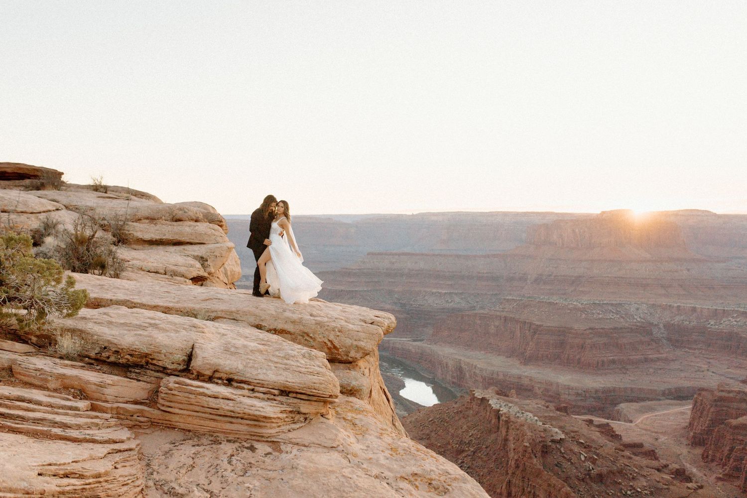 Moab Elopement dead horse bend elopement