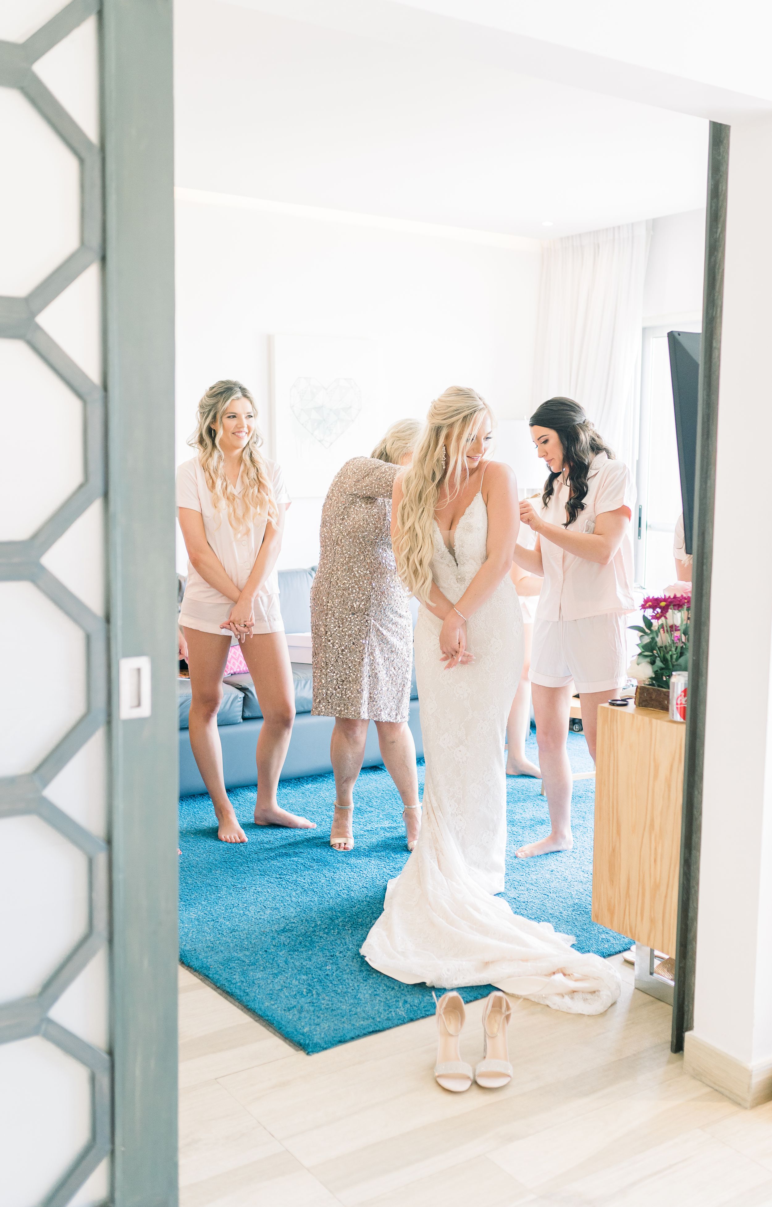 Des Moines light and airy wedding photography
