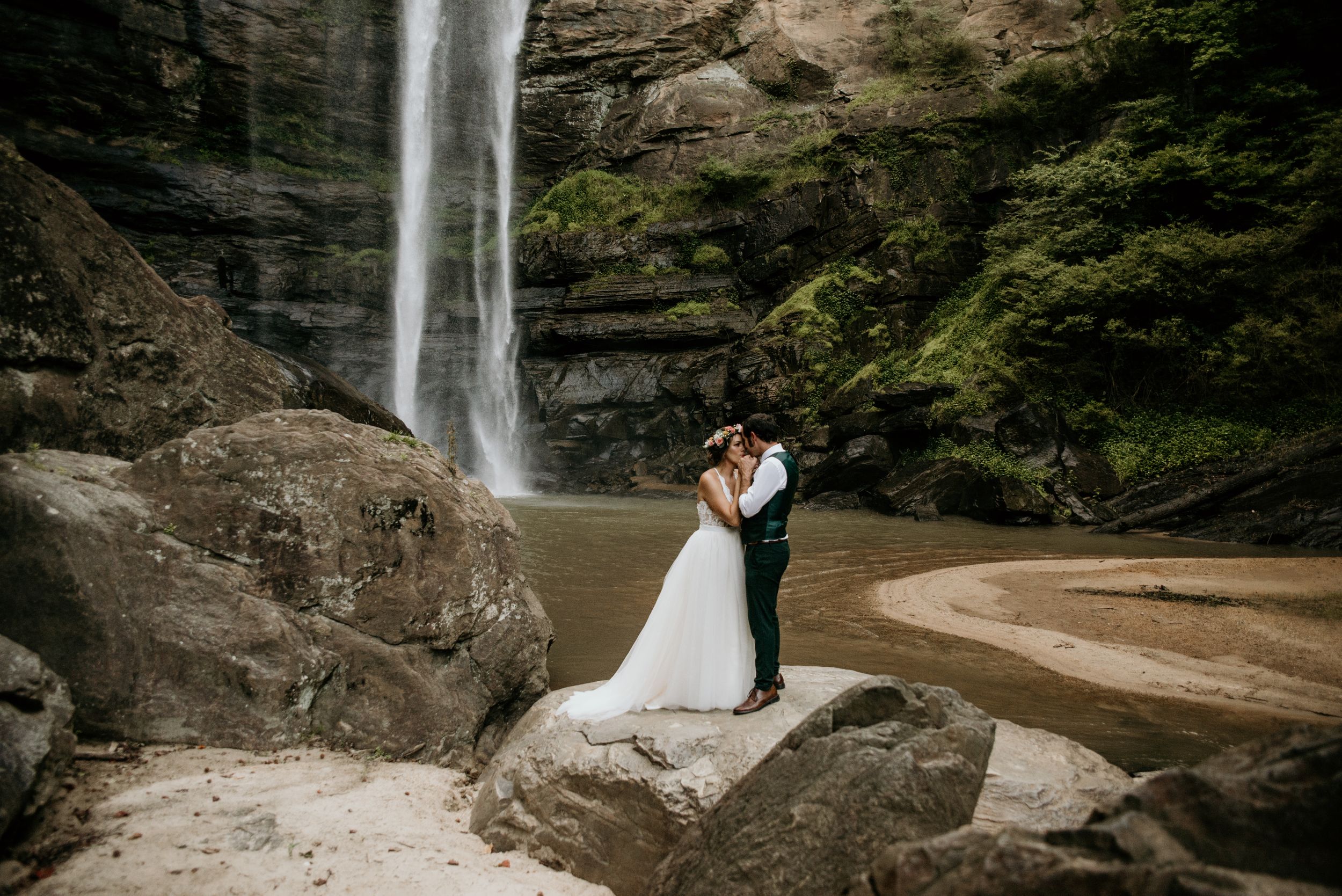Adventure Elopement Photographer Taccoa Falls Georgia r
