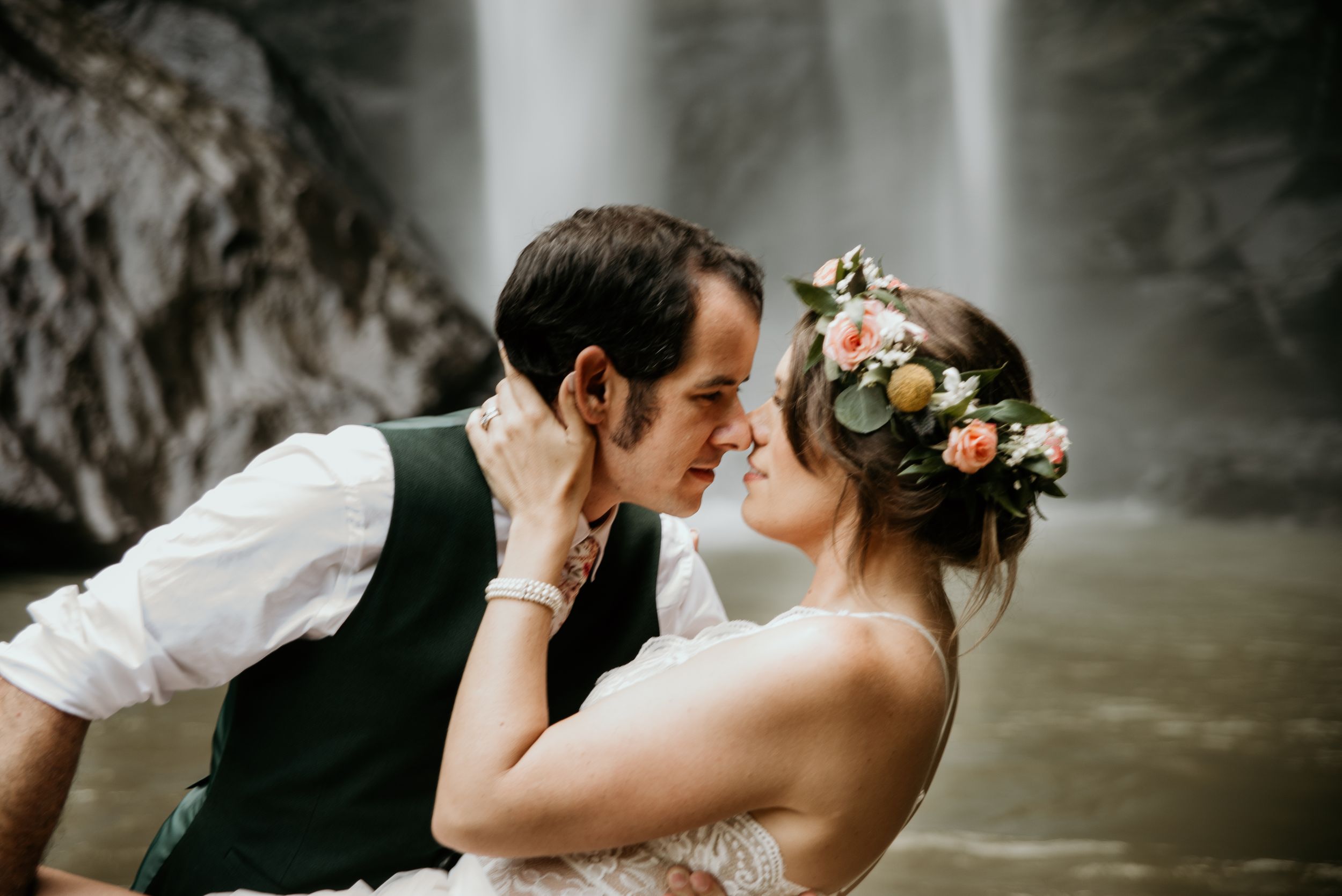 Adventure Elopement Photographer Taccoa Falls Georgia